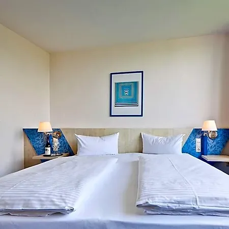 Le Village Hotel