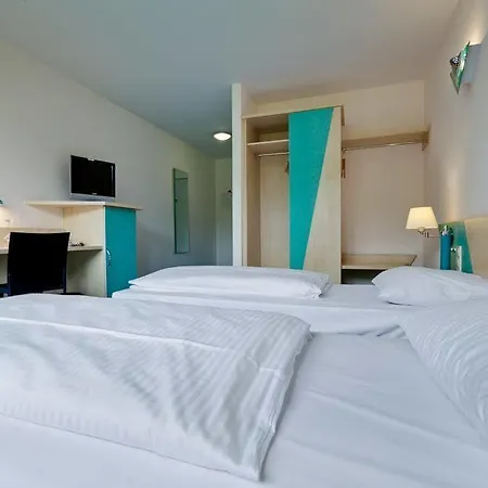 Le Village Hotell 3*