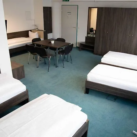 Le Village Hotell